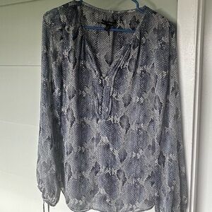 White House Black Market Navy Blue and White Blouse